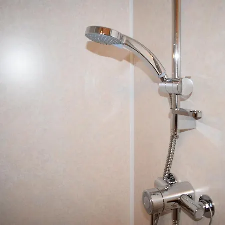 Bed & Breakfast Cragside 4*