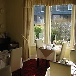 Bed & Breakfast Cragside